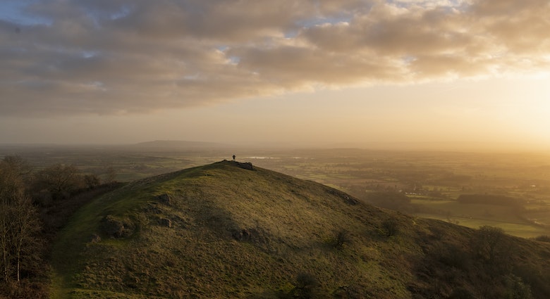 A fellow lone traveller with his faithful companion on Ragged Stone Hill looking out across the Severn Valley in the early morning light.  Bredon Hill and the Cotswolds visible in the distance across the valley.
1578830800
one man, united kingdom, ragged stone hill, welland, severn valley, early morning, light, clouds, lone walker, little dog, landscape, nikon, d7500, bredon hill, cotswolds.